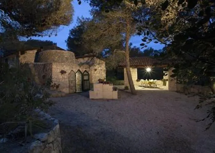 Hotel Trullo In The Wood Nardò
